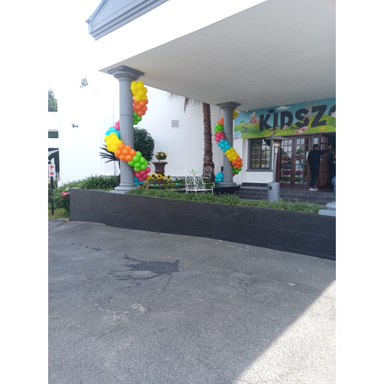 Pillar Twirl Arch 3m