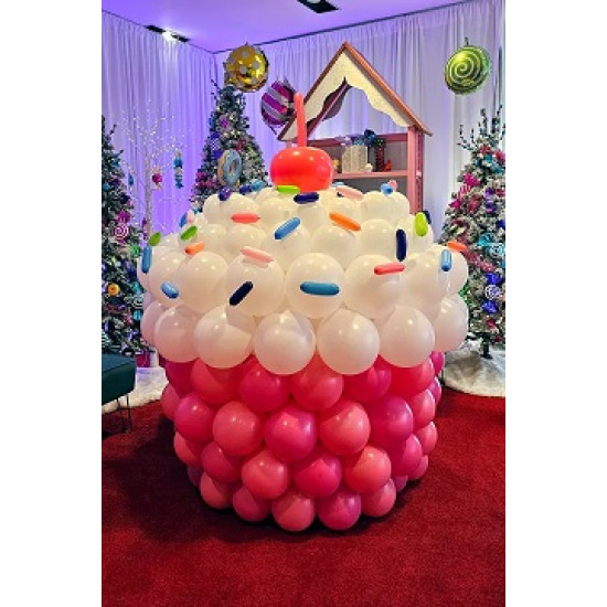 Cupcake Sculpture 1m