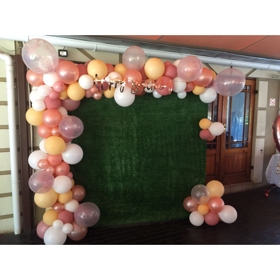 Grass Wall Backdrop-No Balloons